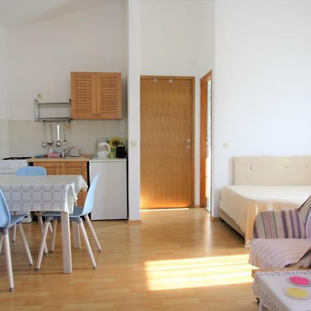 Apartments Pernar 波雷奇 客房 照片